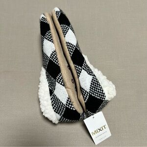 MIXIT Black White Buffalo Check Slipper Socks Sherpa Lined Women’s L/XL NWT